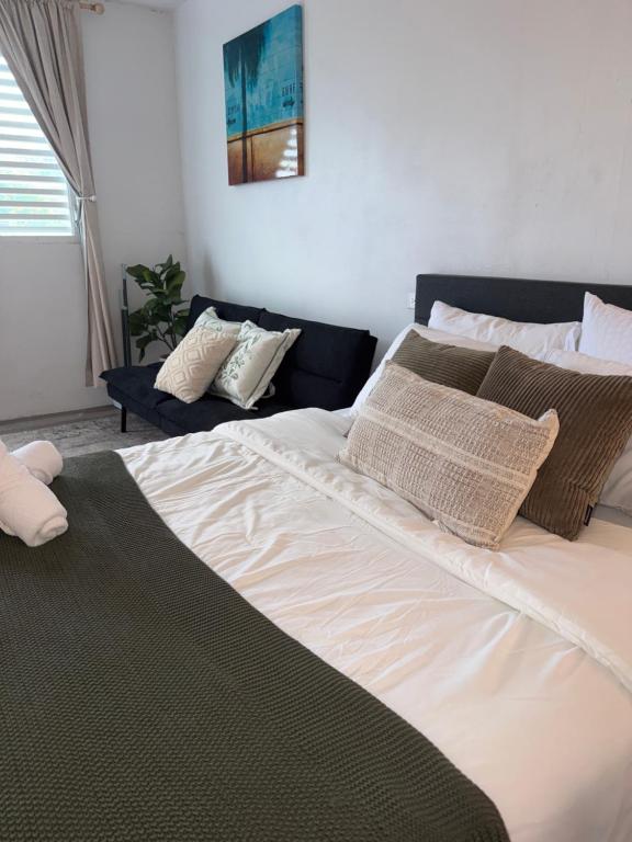 Island Breeze Studio A Coastal Arecibo Retreat - B&B Arecibo