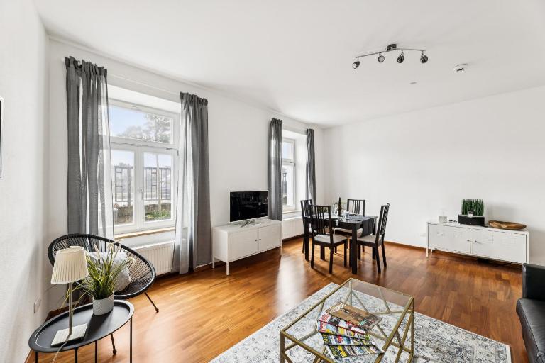 Altbau Flair 75m2 - Terrace Panorama - Geräumiges Gutshaus Bookhagen - B&B Passau