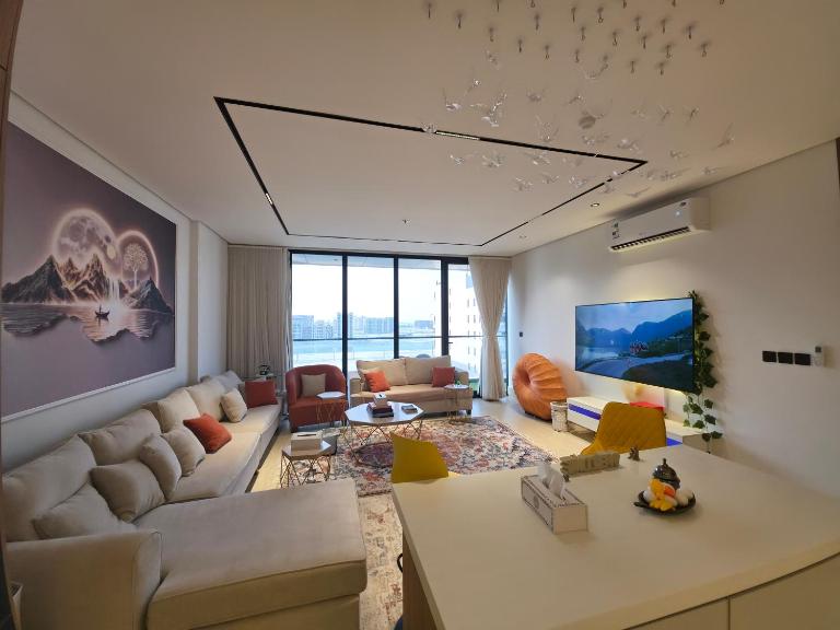 شقة راقية مجهزة بالكامل في الطابق الثامن - B&B Khobar