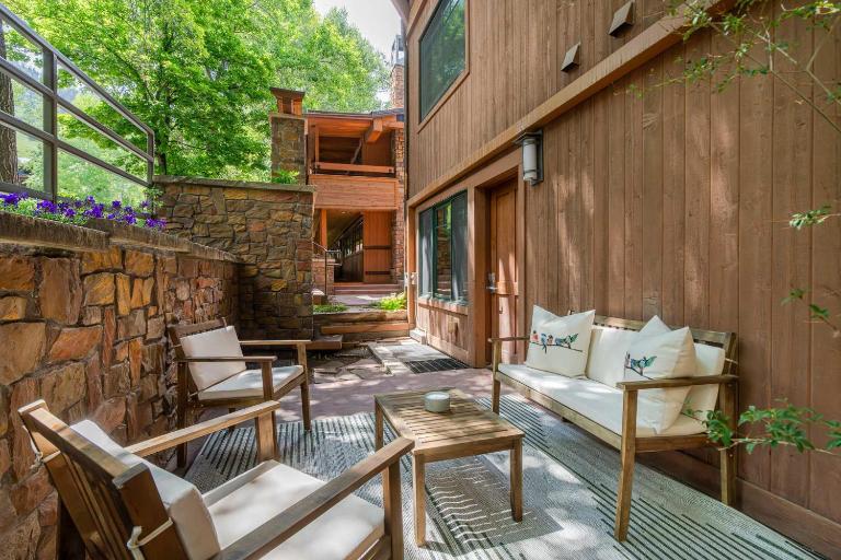 New Listing 3 BR 3 BA Aspen Condo near Gondola - B&B Aspen