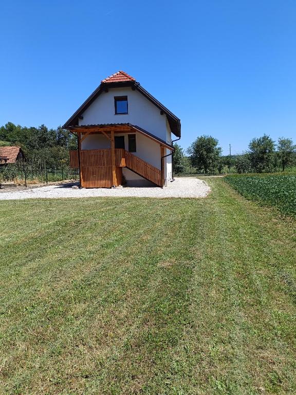 M&M house - Ferienwohnung Wisell