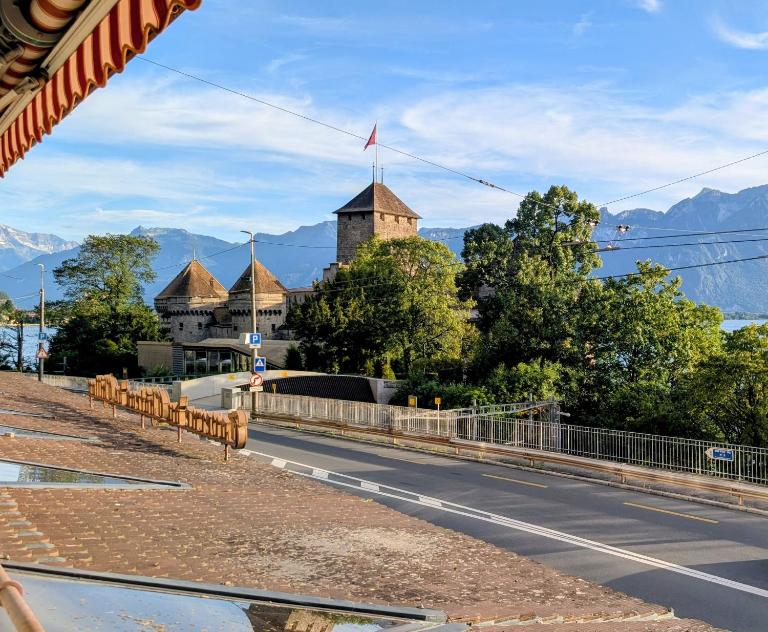 Chillon lake view by MK - Bed and Breakfast Montreux