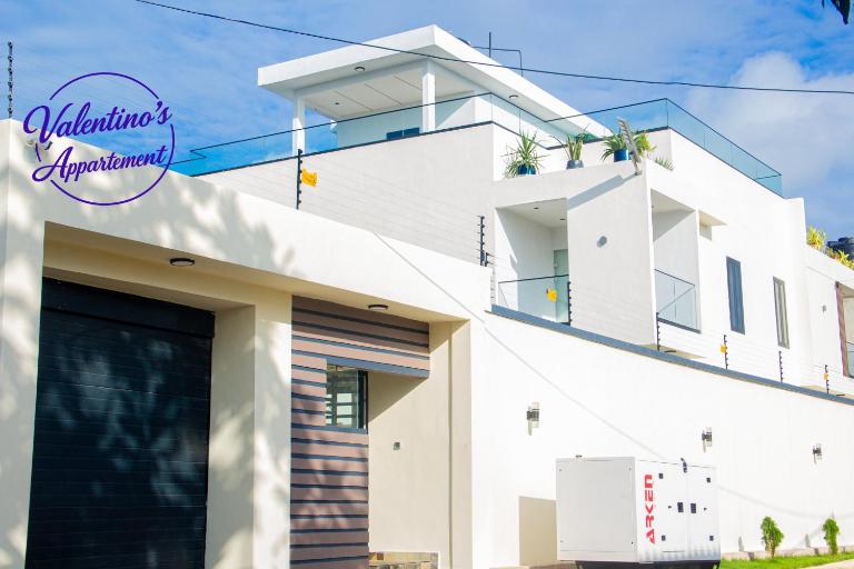 Valentinos Appartement Prestige - B&B Agbodrafo