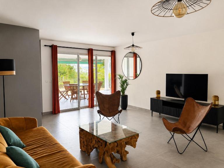 Appartement Ava, climatisé à 5 min de la marina - B&B Fort-de-France
