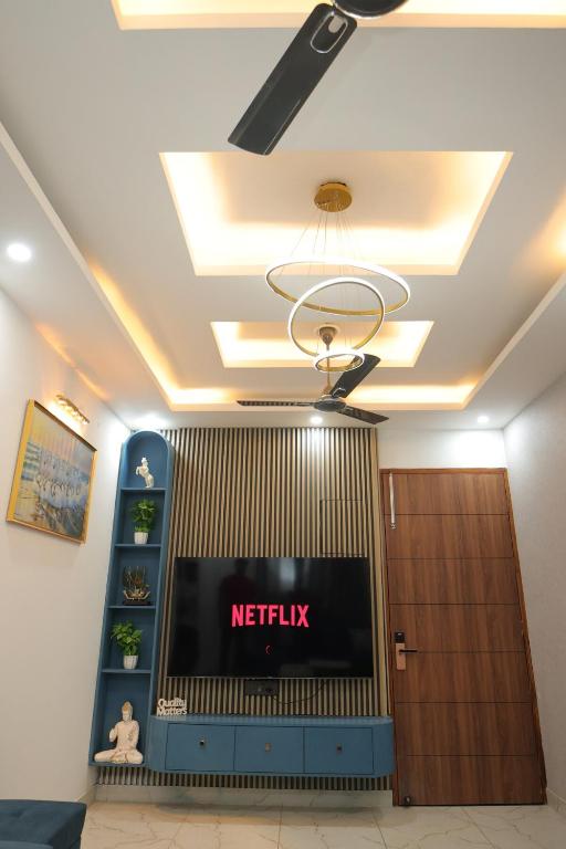 The Ivory Nest Stylish 2BHK Near Shastradhara - B&B Dehradun