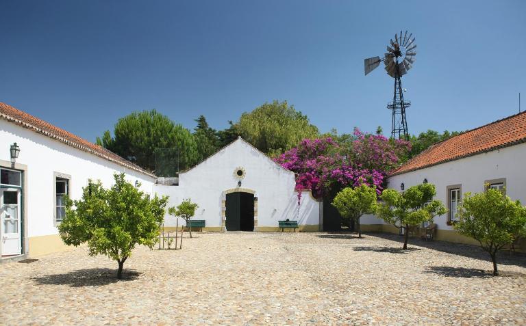 Quinta Da Praia Das Fontes - B&B Alcochete