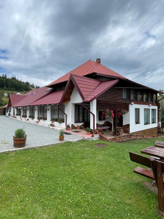 Popas Turistic Gyl - B&B Arieşeni