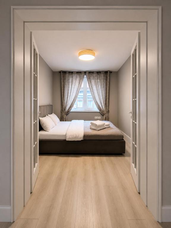 Origo Central - Private Parking & Self Check - In - Bed and Breakfast Bistriţa