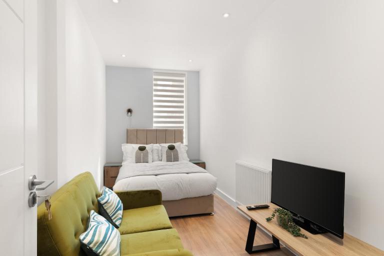 Bright 2BR Flat Close to Shops in Beckenham - B&B Beckenham