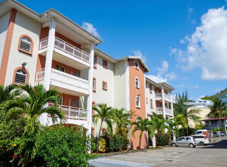 Studio agréable aux Trois-Îlets, 32 m² avec balcon lumineux - B&B Les Trois-Îlets