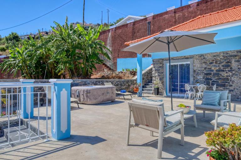 Silva's House, a Home in Madeira - Bed and Breakfast Ponta do Sol