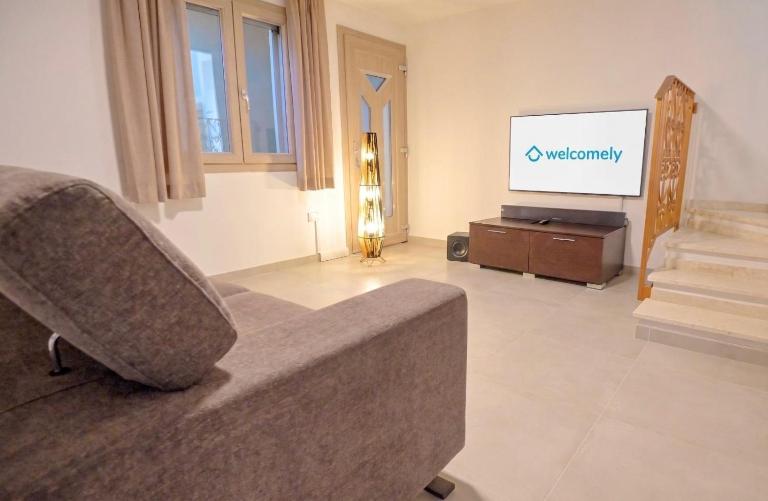 Villa Belvedere with private Pool in Castiadas - Bed and Breakfast San Nicolò Gerrei