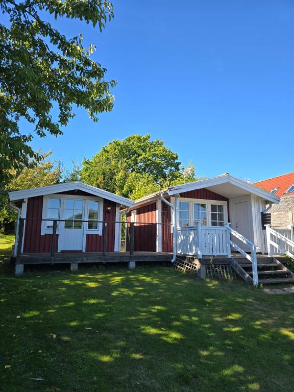 Liten mysig stuga med havsutsikt i Hällevik - Ferienwohnung Sölvesborg