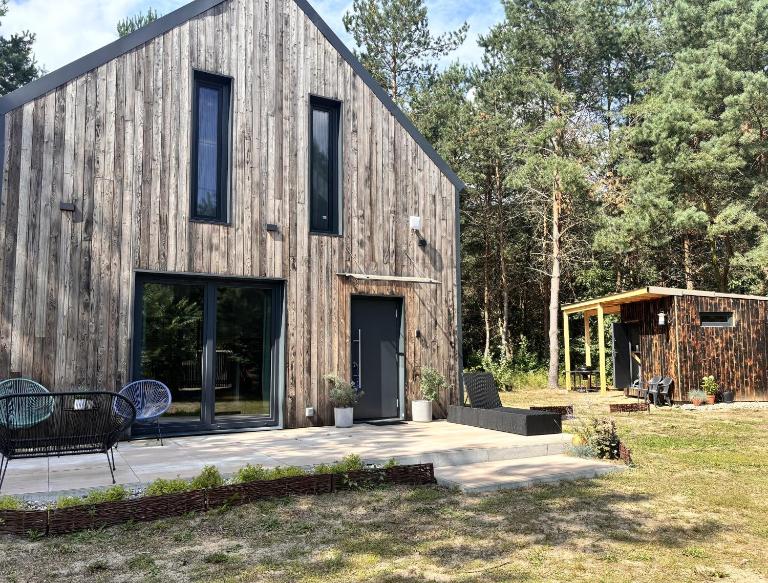 Forest Cabin Modern Barn and Private Woods - B&B Jamielnik