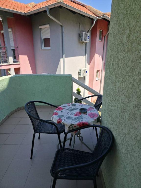 Deskom Zelena Vila - B&B Veliko Gradište