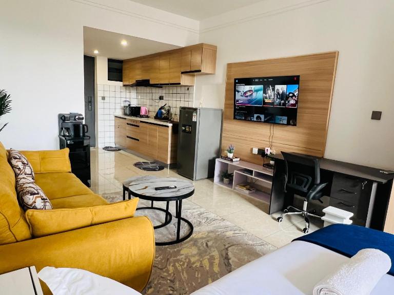 Nyvin Homes at The Loftel Ruaka Near US Embassy, The UN, Two Rivers and Village Market - B&B Ruaka