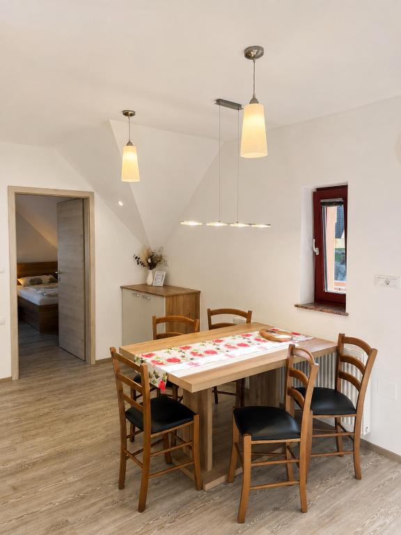 Apartmaji Kramar Rateče - B&B Kranjska Gora