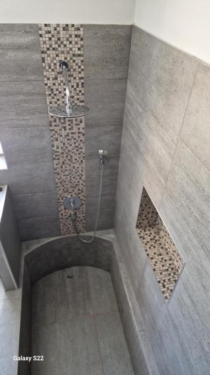 Stylish Apartment 10 Min Walk to Ljubljana Old Town - B&B Liubliana