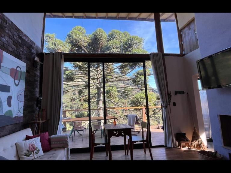 Chalé Roxo na Araucária - B&B Gonçalves