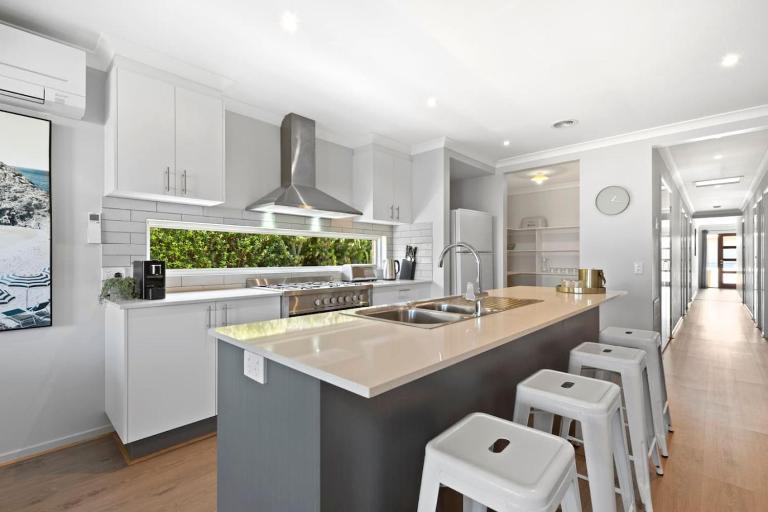 Ocean Dreams- Perfect whole family getaway! Kids Games room, Pet friendly! - B&B Ocean Grove