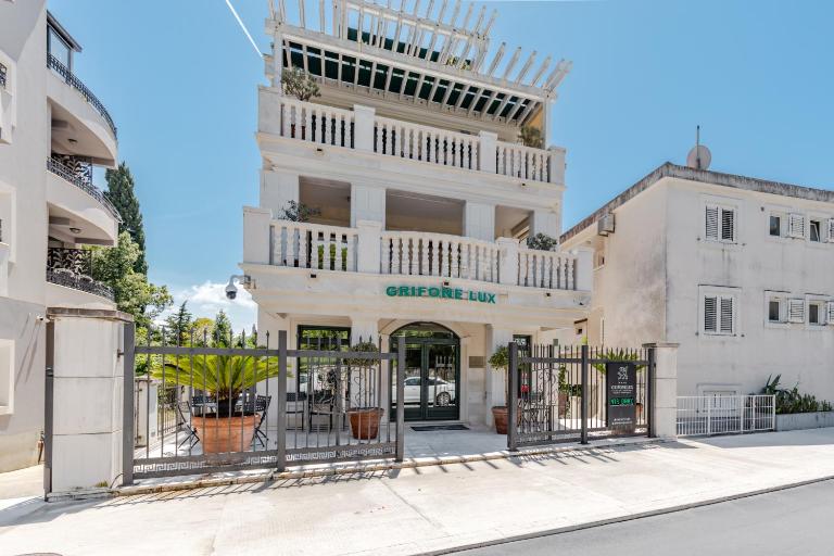 Apartments Grifone Lux - B&B Herceg Novi