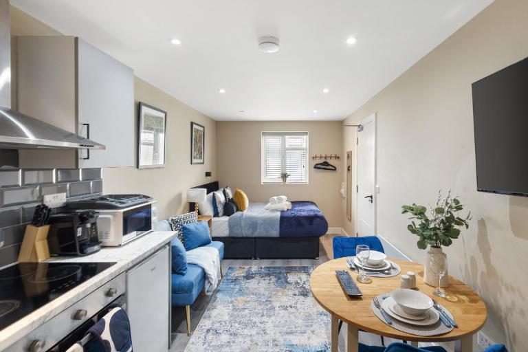 Modern Studio Retreat in Greenford - B&B Northolt