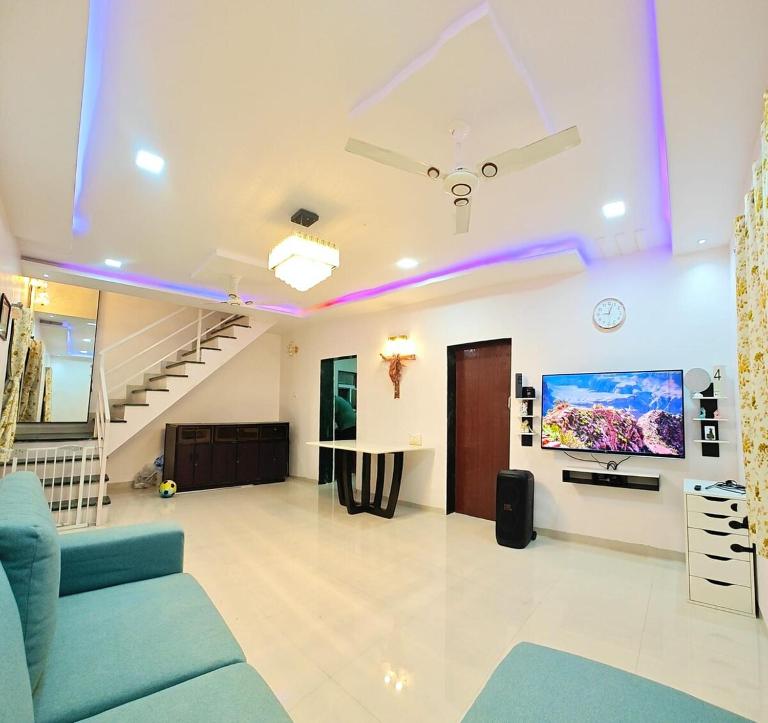 Whispering Hills Villa - Private pool with a Jacuzzi - Bed and Breakfast Kasāra