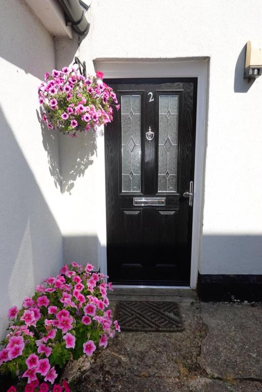Glynne - 2 bedroom flat in Woking - Ferienwohnung Woking