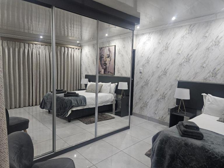 Lavish Place of Comfort - Chambres d'hôtes Kimberley