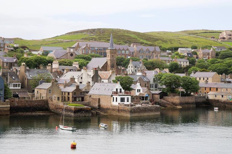 Westslate, 4 Star Self Catering, Stromness - B&B Arcan