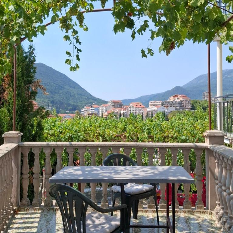 Apartmani Galeb Igalo - B&B Igalo