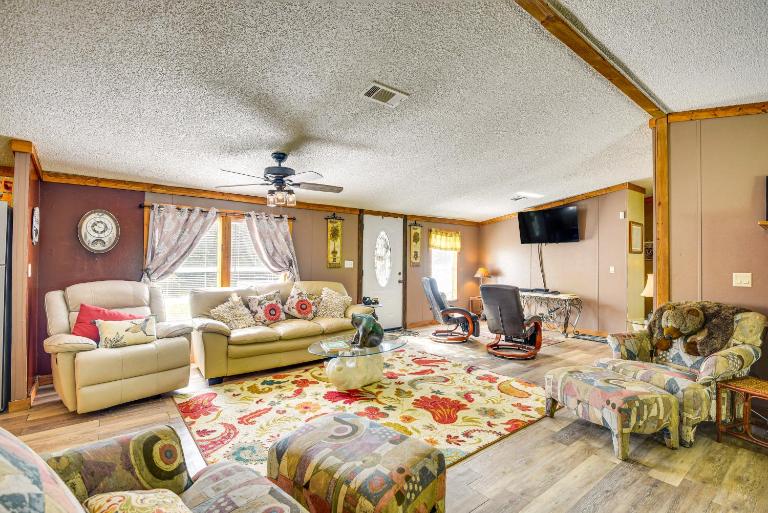 13 Mi to Silver Springs: Pet Friendly Getaway! - Bed and Breakfast Silver Springs