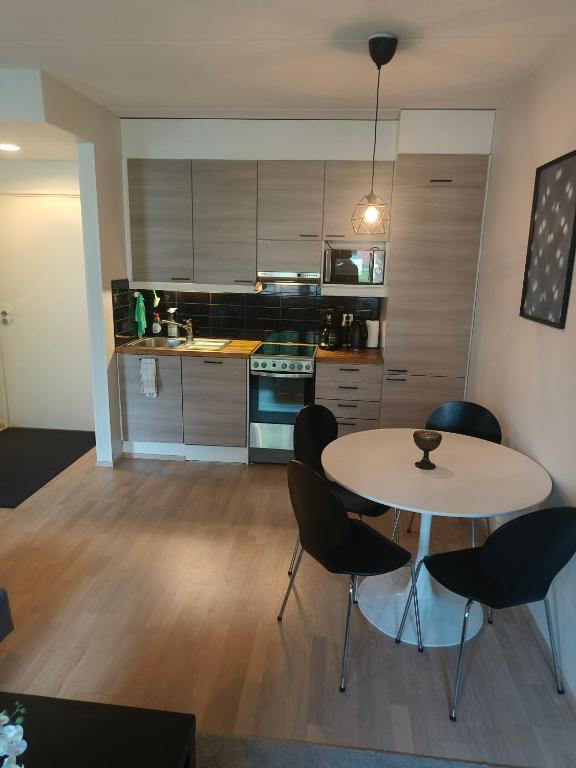 Great one bedroom apartment - Chambres d'hôtes Oulu