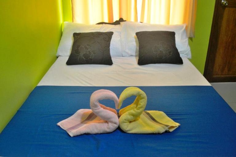 Amelia Homestay - Bed and Breakfast Puerto Princesa City