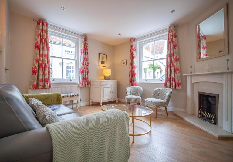 Cosy Three Bedrooom Market Town Retreat, Dog Walks & Country Pubs - Chambres d'hôtes Winslow