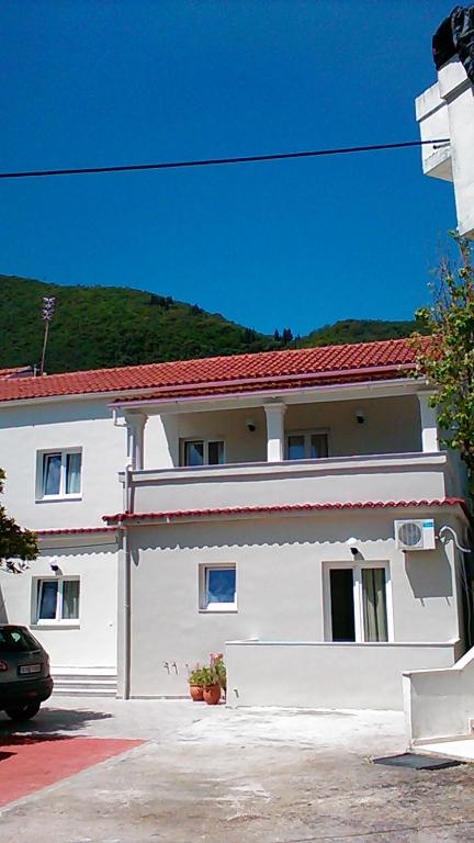 Gorgona apartments & studios - B&B Ipsos