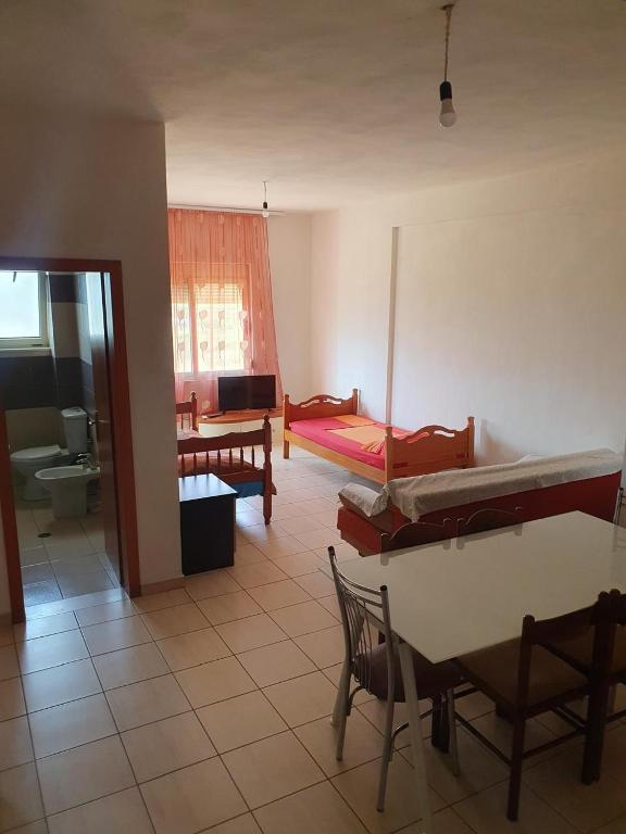 Apartament Xhafaj - Bed and Breakfast Orikum