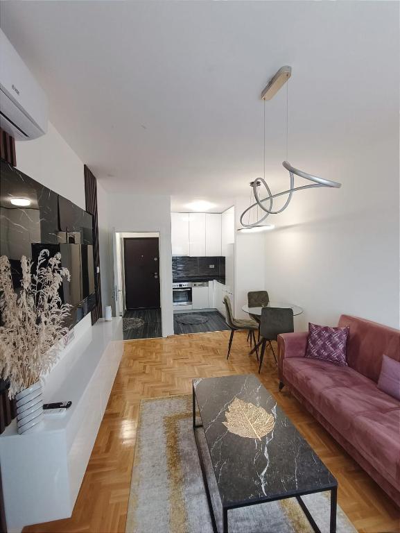 Zlatni San apartman 2 - B&B Banja Luka