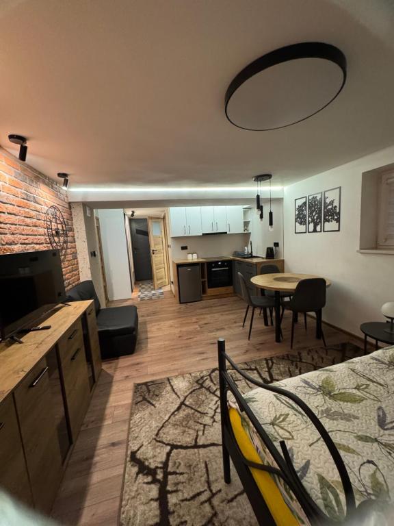 Apartament M1 w centrum Wiela - Ferienwohnung Wiele