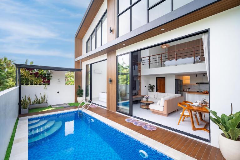 Villa Effata close to Black Sand Beach - B&B Curahmas