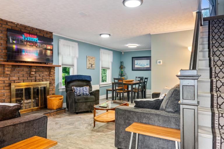 Downeast Epicenter Acadia - Golf - Sunrise Trail & Trailer-ready parking! - B&B Ellsworth
