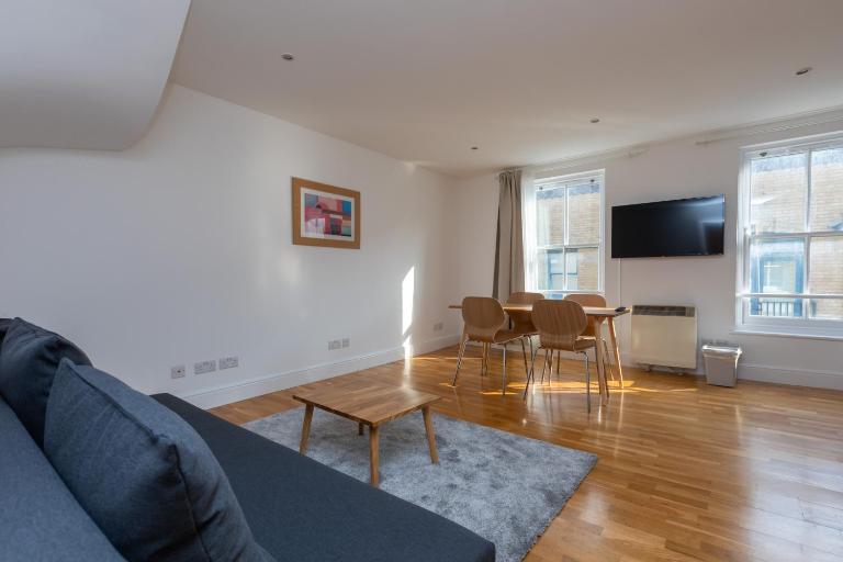 Spaciously renovated 2BD Flat - Camden - Ferienwohnung London
