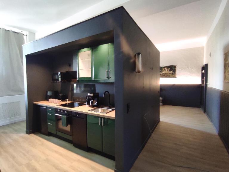 Alte Schule Gästehaus - Klassenzimmer Loft - B&B Bitburg