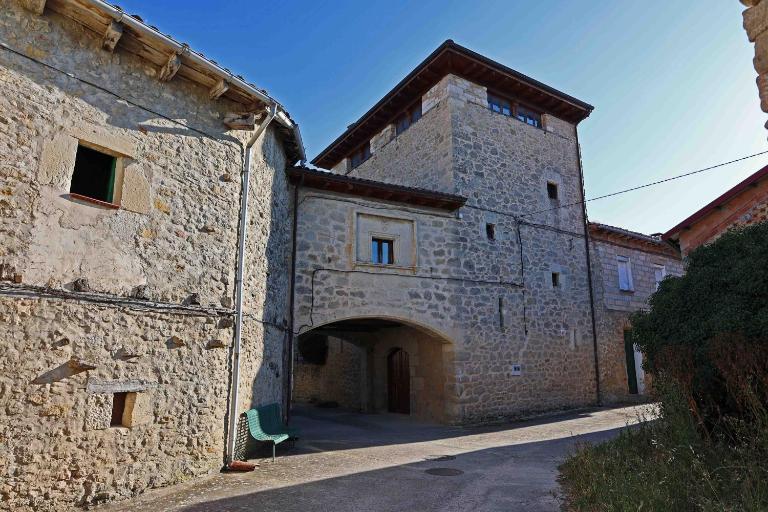 Torrona Torre Medieval en Las Merindades - Chambres d'hôtes Villapanillo