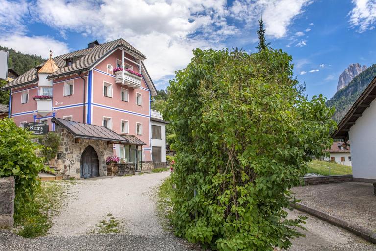 Apartments Romy - Ferienwohnung St. Ulrich in Gröden