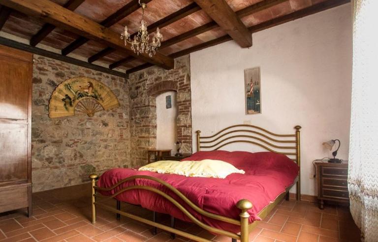 Spacious Apartment in Massa Marittima with Shared Pool - Chambres d'hôtes Massa Marittima
