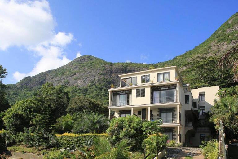 Charming studio in Moka 40 m² with mountain view terrace - B&B Moka