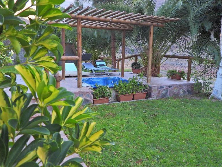 Charming House in San Bartolomé de Tirajana with Jacuzzi - B&B San Bartolomé de Tirajana