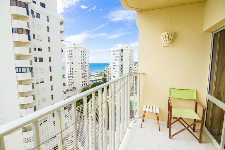 Sea View Apartment in Armação de Pêra, 52 m² + Balcony - B&B Armação de Pêra