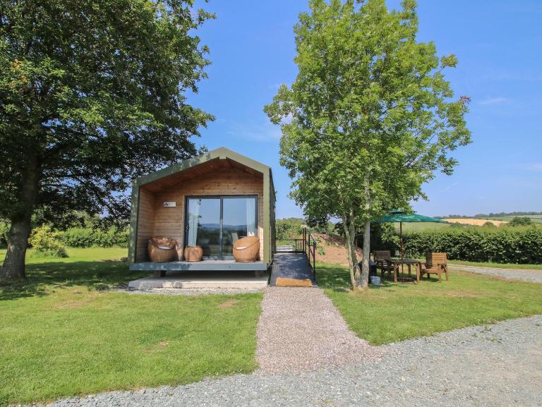 Leafy Oaks Cabin - Ferienwohnung Much Wenlock